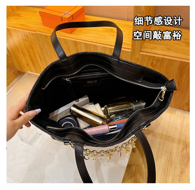 Luxury Original Party Shopping Simple Diaper Bag Unique Crossbody Handbag For Women Fashionable Textured Messenger