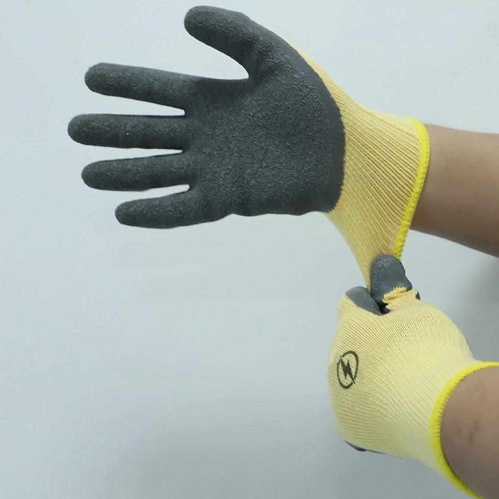 Blue Electrical Safety Gloves Insulated Natural Rubber Withstand 400V For Industrial And Electrician Use