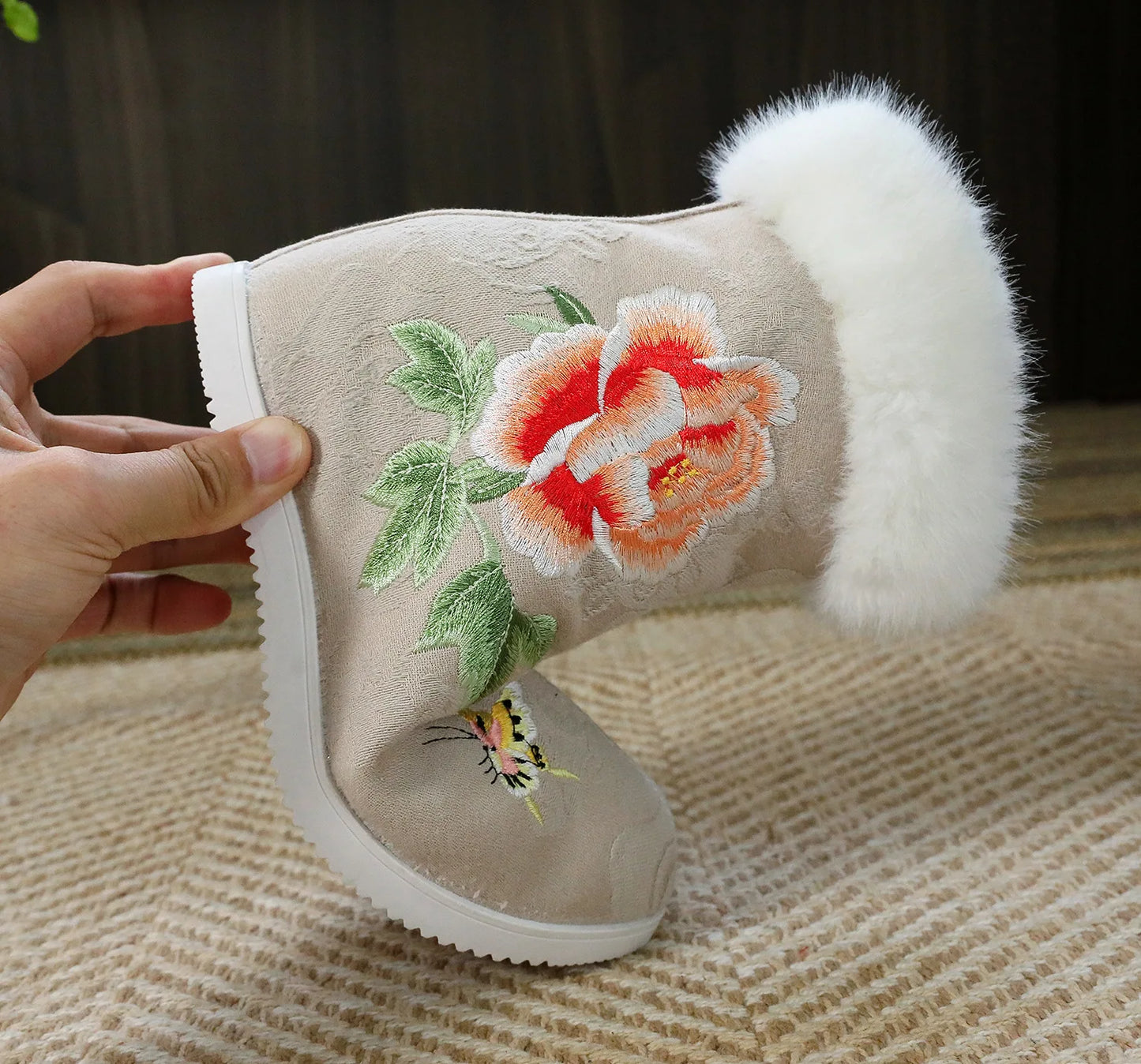 Winter Fashion Shoes Embroidered Fur Boots For Woman Bota Ancient Costume Botines Para Mujeres Hanfu Women's Boots Botas Mujer