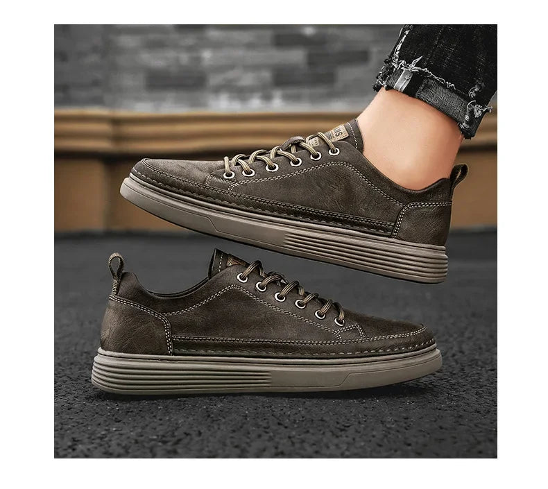 Autumn Black Sneakers Men Fashion Lace Up Flat Casual Sport Shoes All-match Outdoor Lightweight Homme Running Shoes