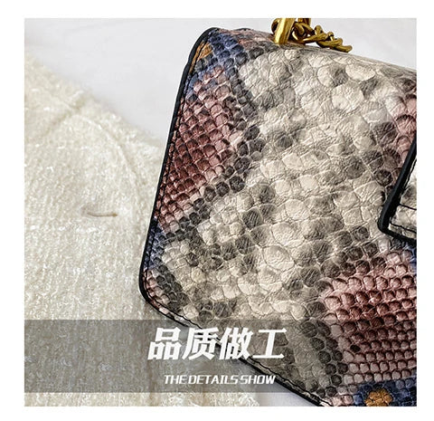 Light Luxury Elegant Retro Niche Heavy Work Design Crossbody Bag Stylish High End Purse for Women