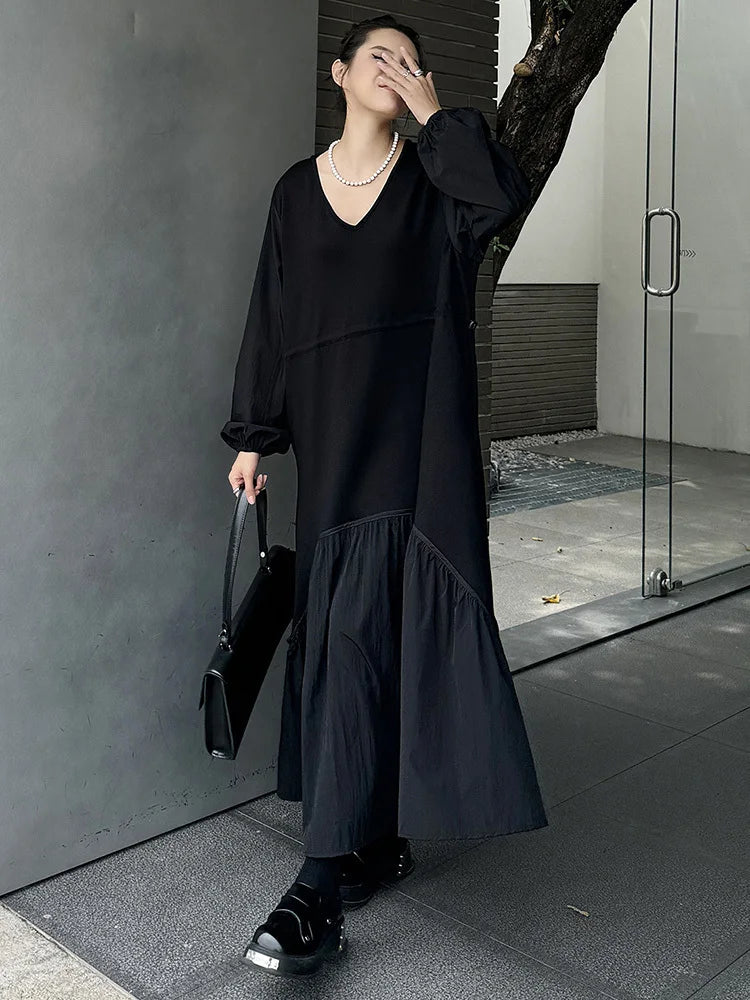 EAM Women Black Waist Drawstring Big Size Casual Midi Dress New V-Neck Long Sleeve Fashion Tide Spring Autumn 2026 1DJ3697