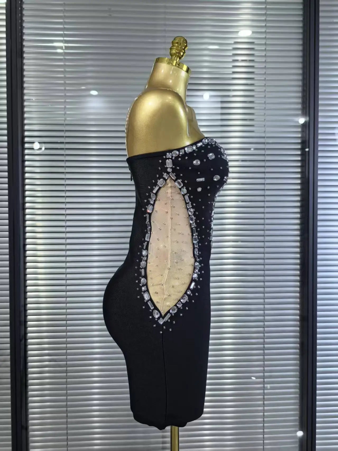 White Black Women Sexy Strapless Shinning Crystal Bodycon Mini Bandage Dress Nightclub Party Celebrate Birthday Cocktail Dress