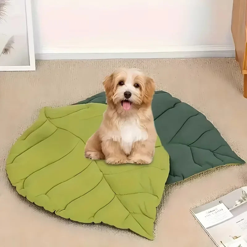 1/2PCS Leaf Shaped Cat Bed and Pet Mat Soft Washable Reversible Non-Slip Cushion for Cats and Dogs Indoor Travel Camping Pet Bed