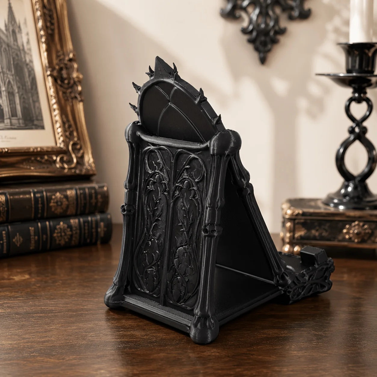 Gothic Skull Phone Stand, Dark Gothic-style Desktop Phone Holder, featuring details of skulls and thorns, decorative phone stand