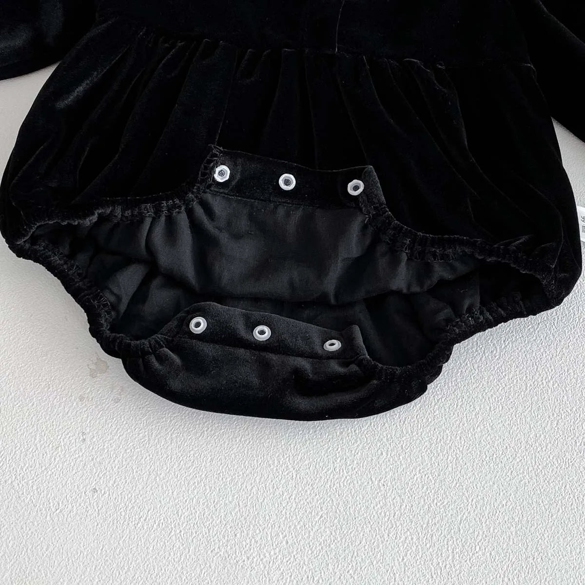Spring and Autumn Baby Girl Black Lace Crew Neck Jumpsuit, Baby Girl Autumn Long Sleeve Dress Jumpsuit, Very Suitable for Going Out