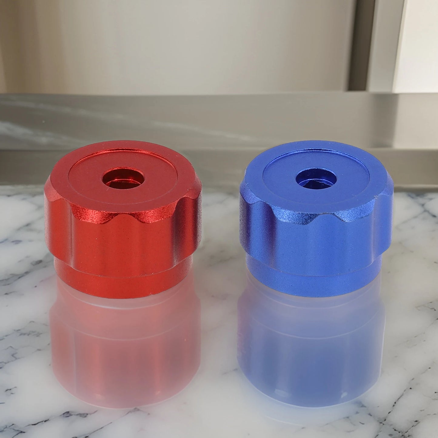 2Pcs Round Wheel Handle Faucet Handles Manifold Gauges Knob Aluminum Alloy Red Blue 34mm Diameter 6.6mm Square Mounting Hole