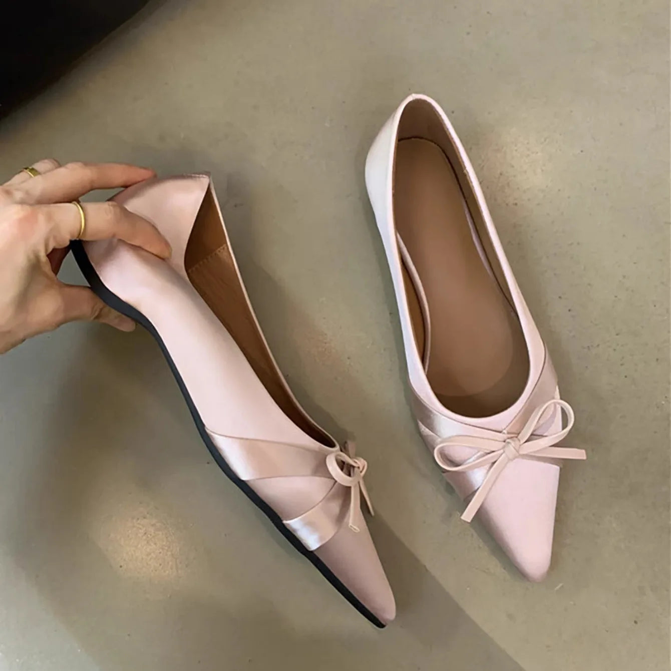 Women Flats 2024 New Bow Tie Flat Shoes for Women Ballerinas Pointed Toe Slip on Flat Lazy Loafers Casual Comfort Sneakers Women