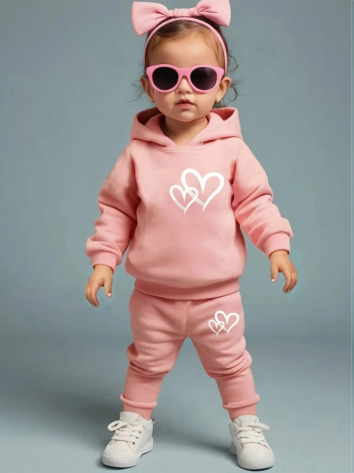 Girls' Toddler/Kid Autumn & Winter 2-Piece Set: Hooded Fleece Sweatshirt with Heart Pattern + Casual Athletic Pants