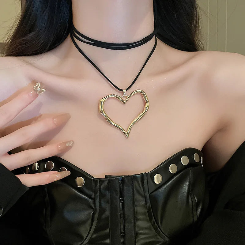 Metal Irregular Heart Jewelry Sets for Women Exaggerated Necklace Earrings Two-piece Set of Light Luxury High-grade Accessories