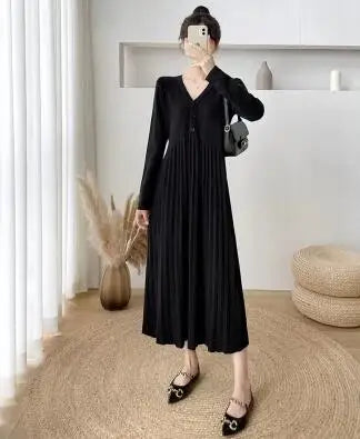 Autumn and Winter Maternity Clothing Long Sleeve V-Neck High Waist Button Fly Pregnancy Knitting Dresses Women Sweaters Knitwear