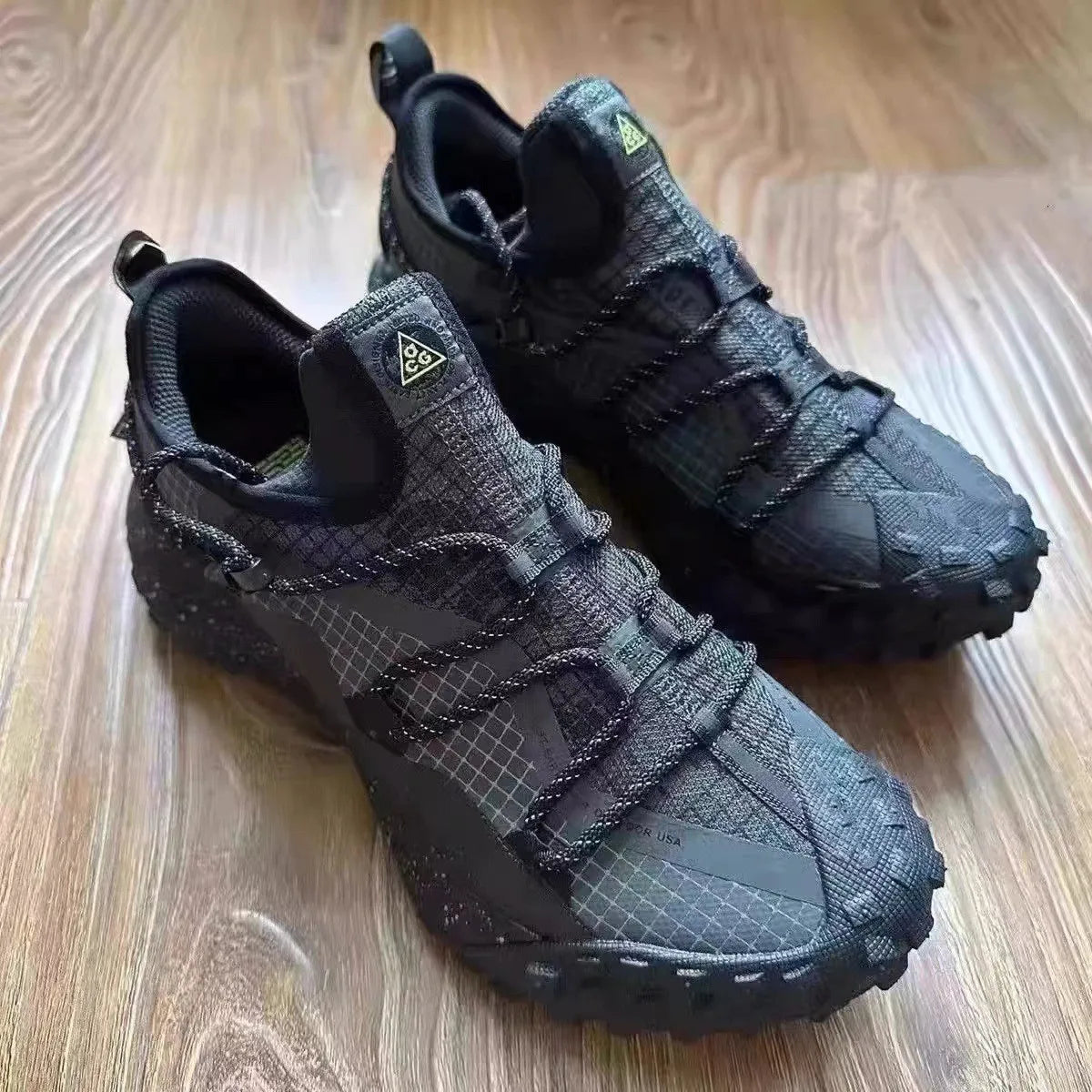 Waterproof Non-Slip Hiking Mountaineering Shoes Men's Women's Outdoor Rubber Sole Low Top EVA Breathable Trekking Shoes