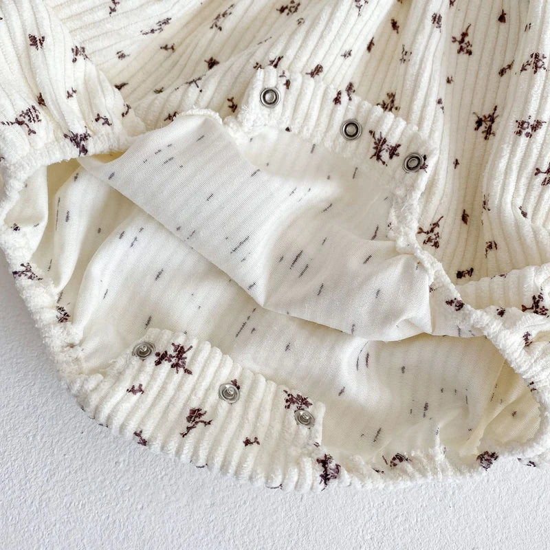 Autumn new style 0-2 years old baby clothing baby girl corduroy bubble sleeves jumpsuit, triangle climbing suit, gift hat