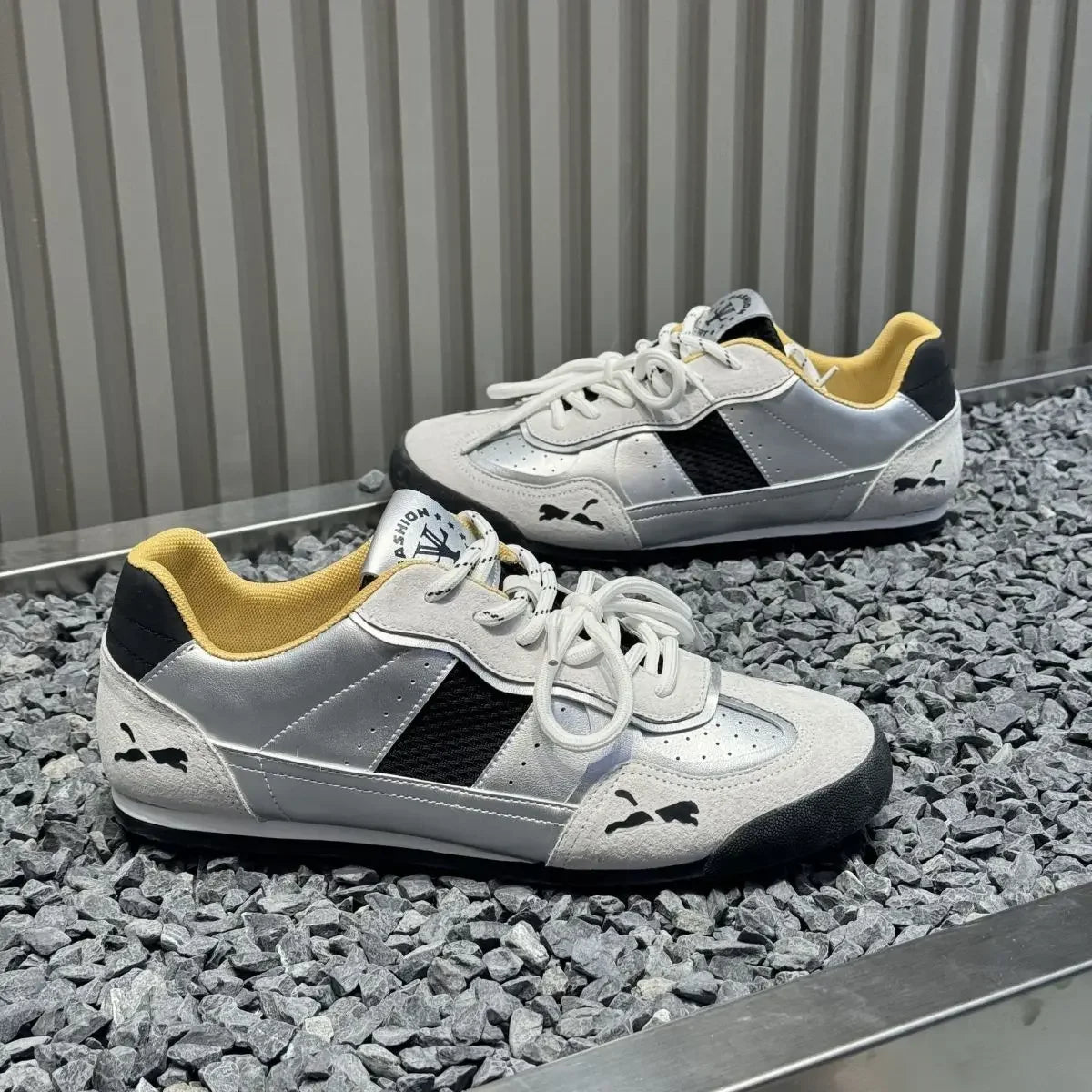Leather Casual Shoes Men Running Shoes Outdoor Breathable Man Walking Lightweight Comfortable White Sneakers Tennis Sport Shoes