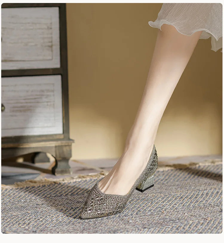 Sequines Cloth Gold rivets pumps women pointed toe glitter med-high heels shoes metal heeled female tacones elegant OL shoes