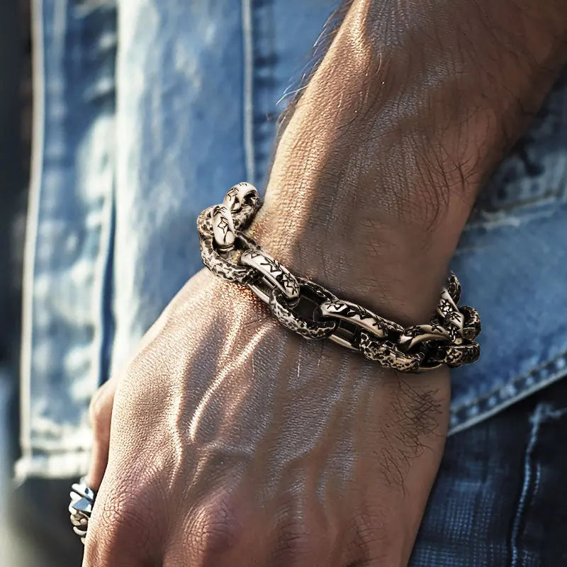 Scars of the North	Valhalla Chain bracelet for men Nordic Runes stainless steel  fashion Jewelry