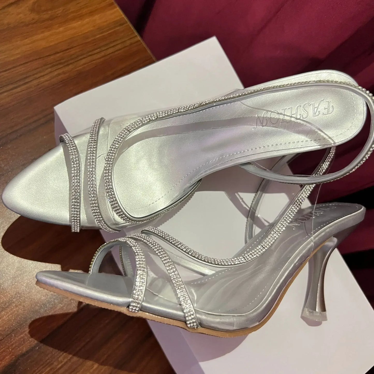 Transparent Water Diamond Women's Sandals Summer 2025 New Style Versatile Fish Mouth Pointed Toe Elegantly Exposed Toe Stiletto