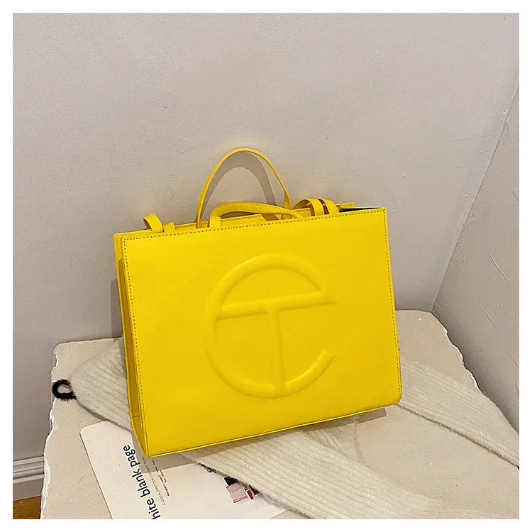 2026 Fashion Elegant Classic Paris Diaper Bag Unique Leisure Business Crossbody Purse for Women Daily Commute Work