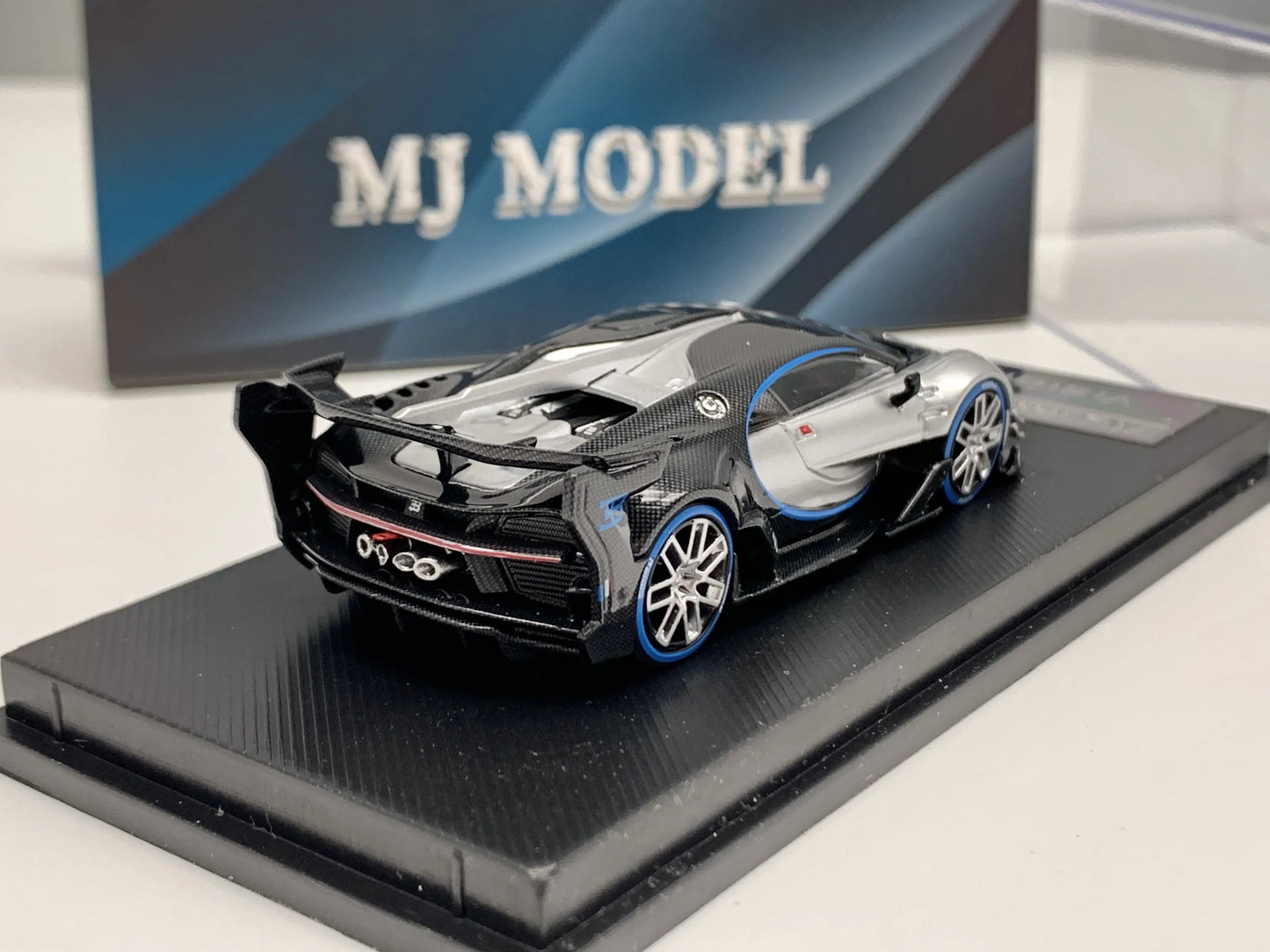 MJ 1:64 BUGATTI VISION GT Alloy Car Model Collection Ornament