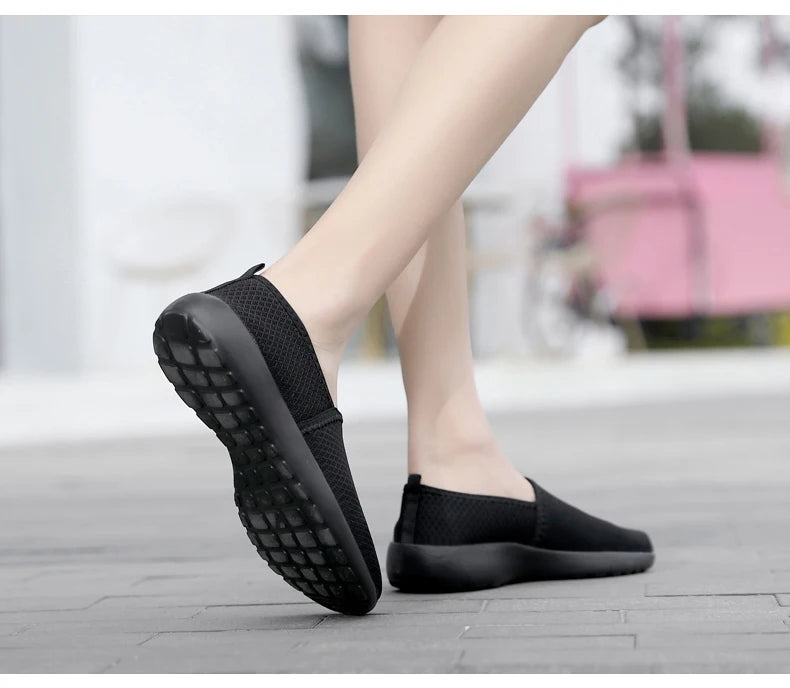 Breathable Women Running Shoes Lightweight Anti-slip Female Sports Shoes Outdoor Soft Loafers Women's Sneakers Fashion Tennis