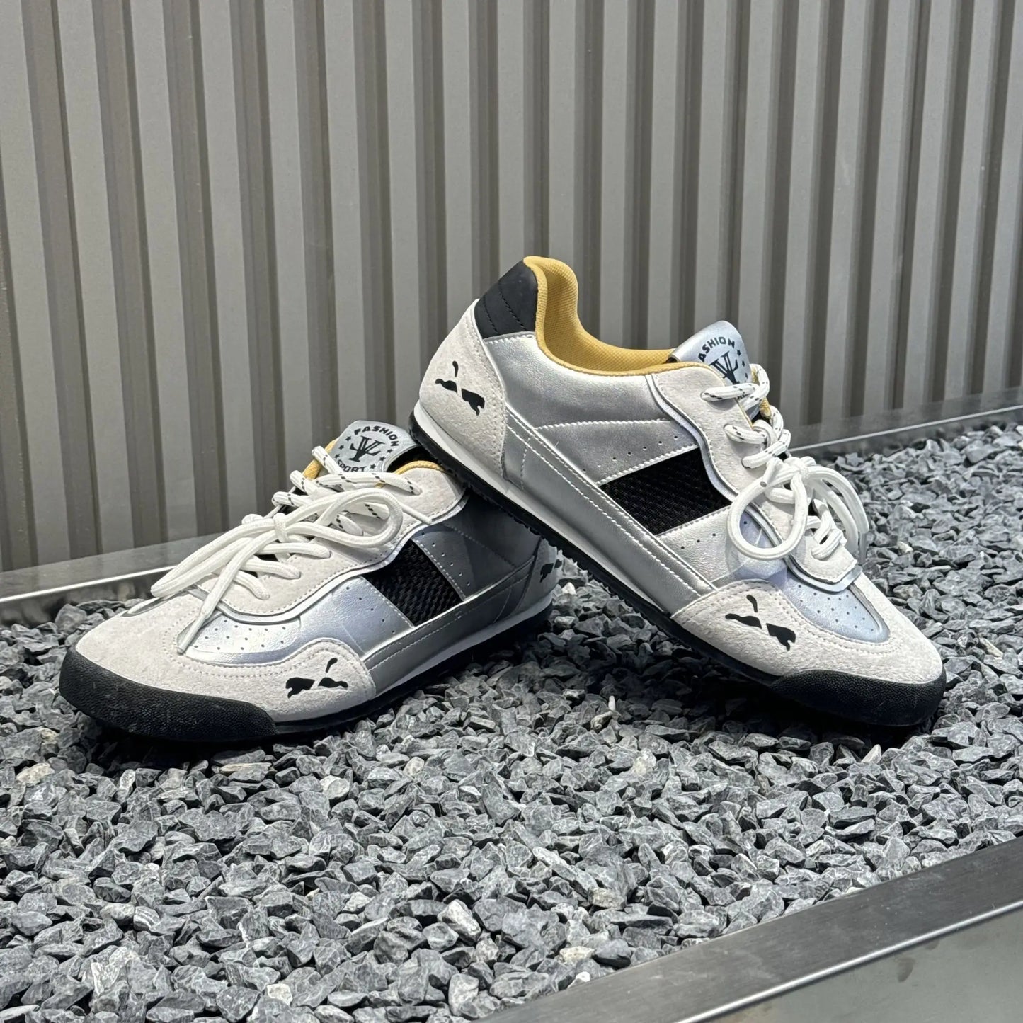 Leather Casual Shoes Men Running Shoes Outdoor Breathable Man Walking Lightweight Comfortable White Sneakers Tennis Sport Shoes