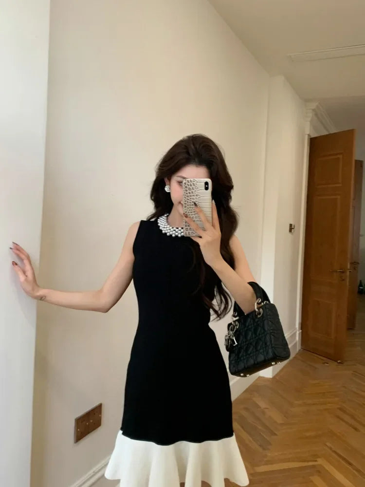 Elegant Pearl Detail Knitted Ice Silk Sleeveless A- Line Dress French Style Summer Dress for Women with Lace Hem Empire Waist