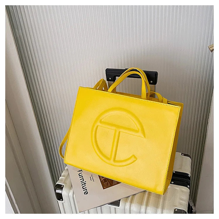 2026 Fashion Elegant Classic Paris Diaper Bag Unique Leisure Business Crossbody Purse for Women Daily Commute Work