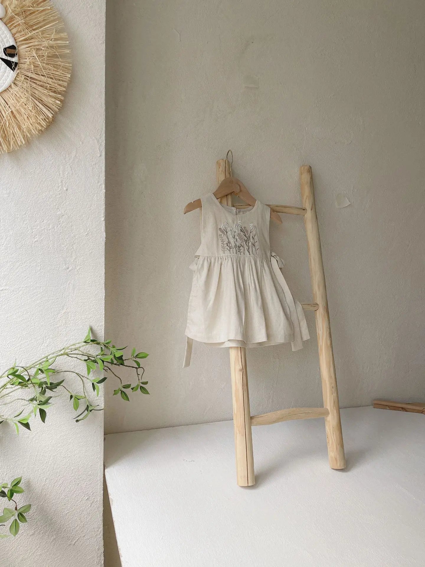 7618-1 Girl Baby Dress  Autumn New Flowers Embroidered Girl's Dress Butterfly Strap Apron Sleeveless Suspender Dress