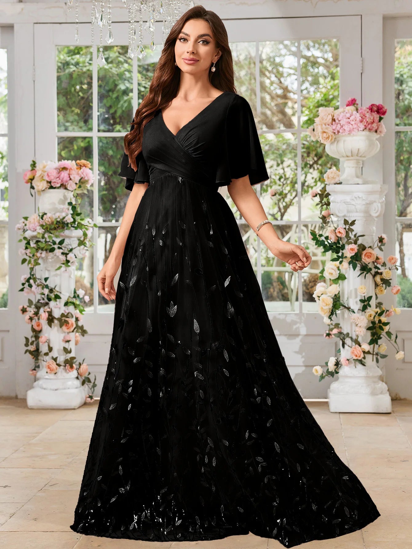 UNITHORSE Random Cutting V-neck Lace-Trimmed Sleeves Chest Pleats Leaf Pattern Tulle Patchwork Evening Dress
