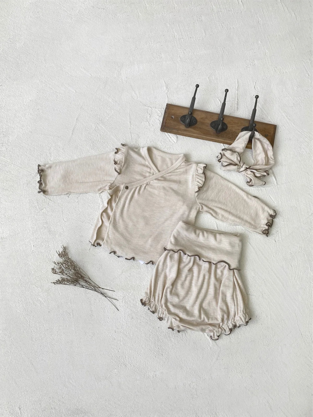 6738 Baby Clothing Set 2025 Autumn New Baby Girl's Home Suit Flying Sleeve Top+High Waist Belly Shorts Pajamas Set