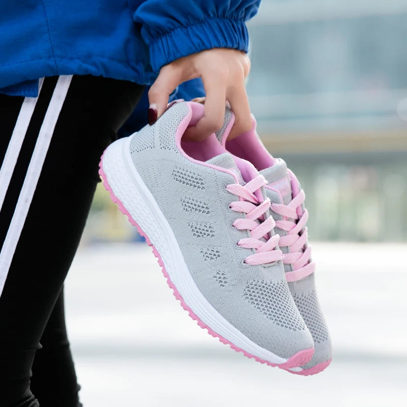 Breathable Women Running Shoes Lightweight Anti-slip Female Sports Shoes Outdoor Soft Women's Sneakers Lace Up Fashion Tennis