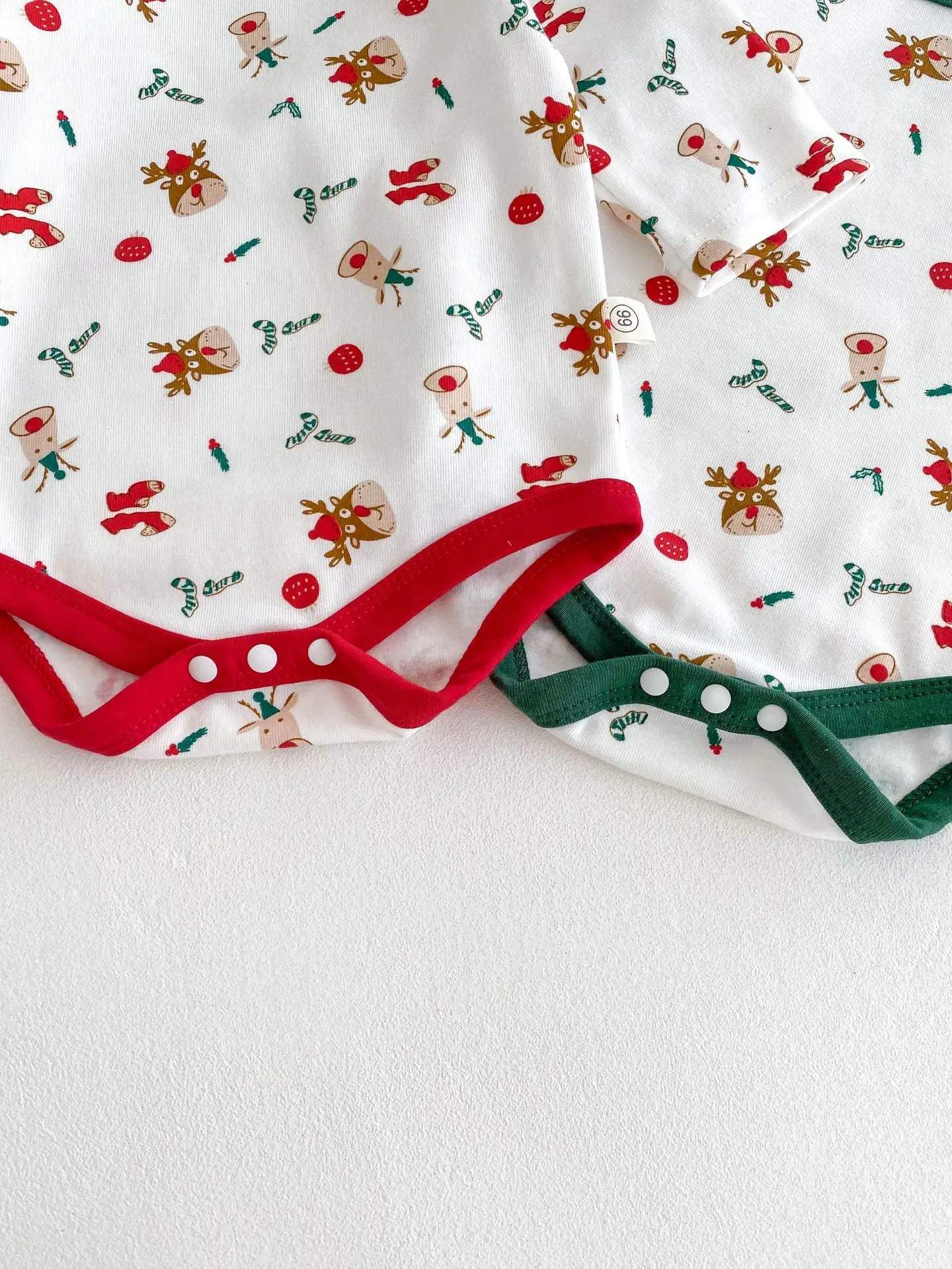 New Spring Autumn Baby Christmas Pajamas Set Long Sleeve Santa Print Bodysuit with Pants and Hat Infant Festive Sleepwear B6076