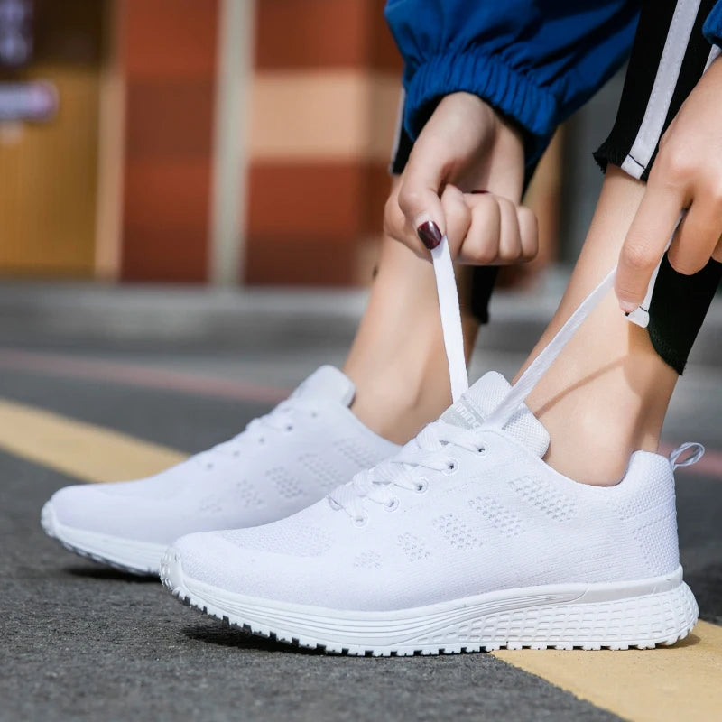 Breathable Women Running Shoes Lightweight Anti-slip Female Sports Shoes Outdoor Soft Women's Sneakers Lace Up Fashion Tennis