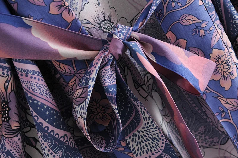 Happie Queens Vintage Star and Moon Floral Print Sashes Women Bohemian V Neck Batwing Sleeves Happie Short Robe Kimono