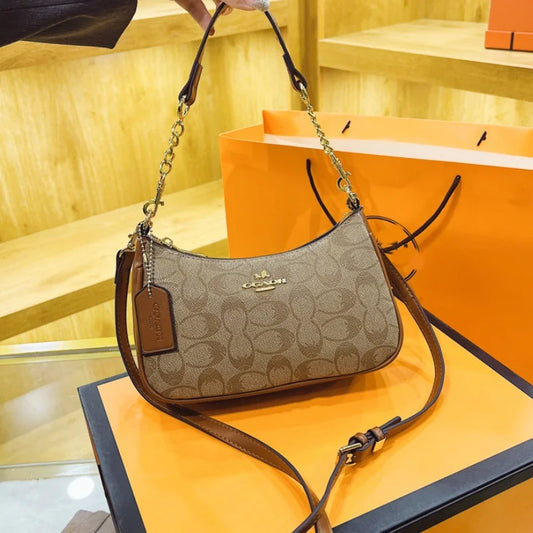 Luxury High-end Vintage Leather Underarm Bag Elegant Designer Multi-wear Crossbody Messenger Handbag For Ladies