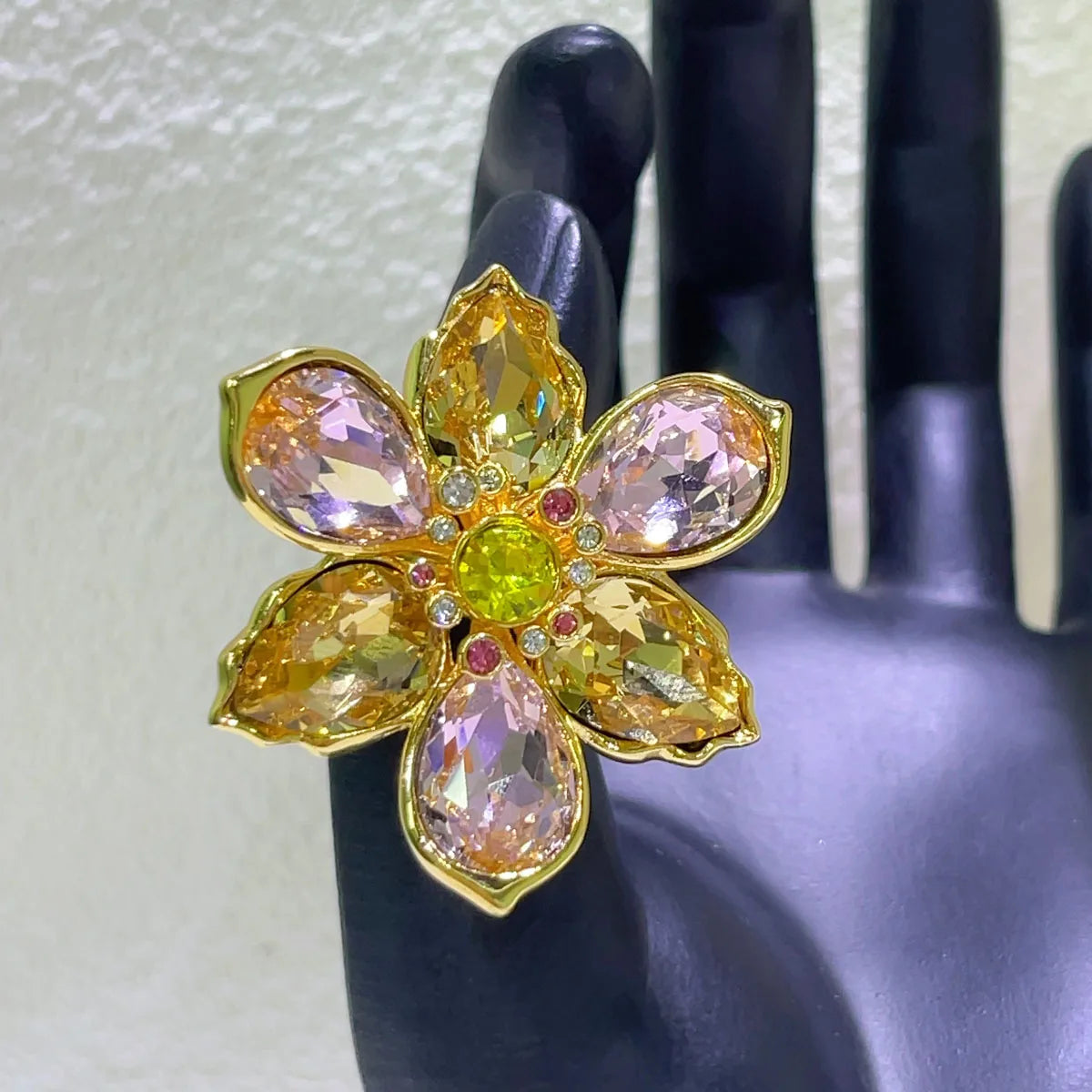 Rings Sales Trend Luxury Brand High Quality Jewelry Original Shiny Christmas Birthday Cocktail Party Engagement Gift for Women