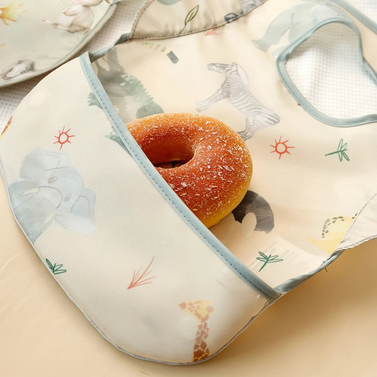 2Pcs/Set 100%Polyester Waterproof Baby Bibs,Lively and Adorable Shoulder Design Sleeveless Smock Feeding Bib Apron