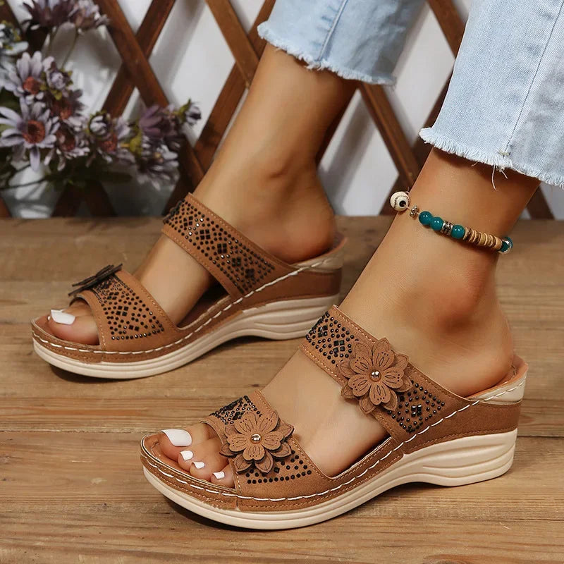 Summer Women Slippers Women's Shoes Retro Roman Sandals Women Pu Casual Flower Wedge Sandals Platform Slippers Heel Plus Size