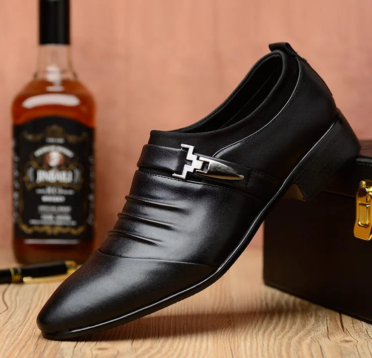 New Men's Slip-On Business Casual Shoes Large Size Fleece Lined Leather Shoes Wear Resistant Rubber Outsole Low Cut Ankle High