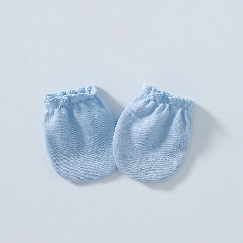 Unisex Baby Clothing Set with Jumpsuit Hat Bib Gloves Towel 5-Piece Solid Color Cotton Collection for Newborns to 6 Months