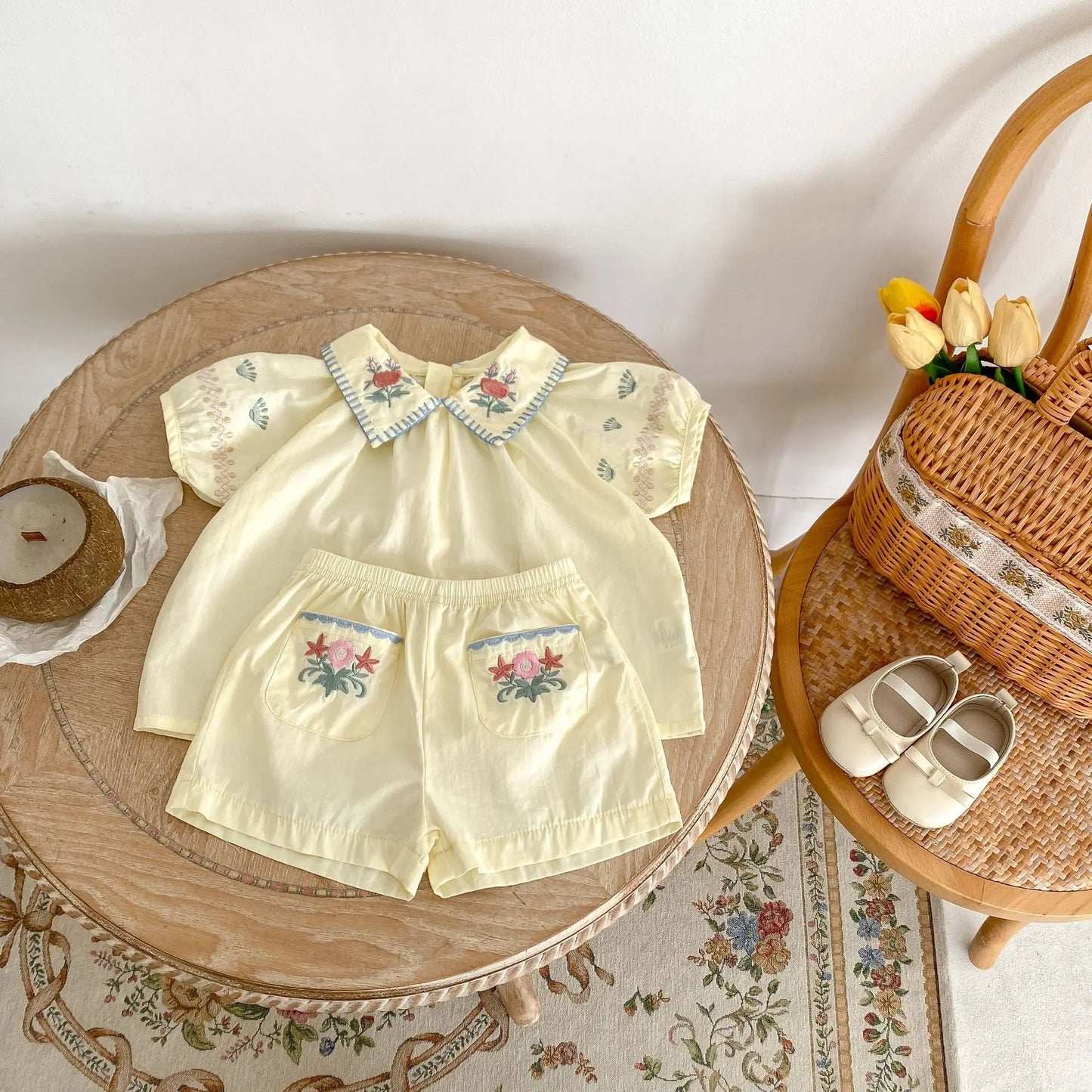 New summer baby clothing, set of 2 pieces for 0-3 year old girls with flower embroidered lapel short sleeved top and thin shorts
