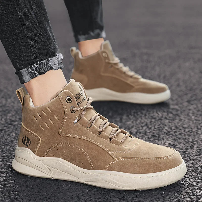 Men's High Top Sport Shoes Winter New Fashion Retro Outdoor Travel Matching Lace up Leather Surface Shoes Comfortable Casual Sne