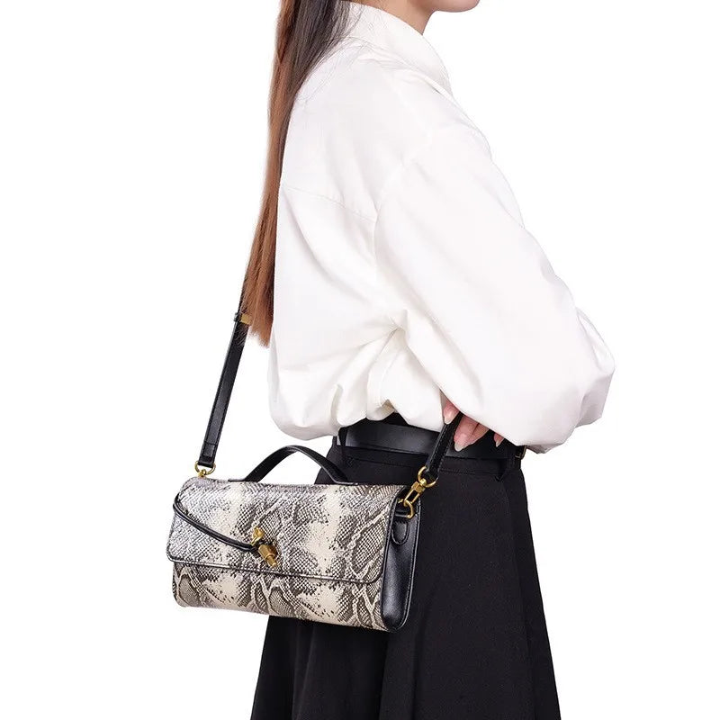 Diaper Bag Fashionable Trendy Stylish Leather Crossbody Handbag Women Elegant Classic Designer Paris Large Capacity