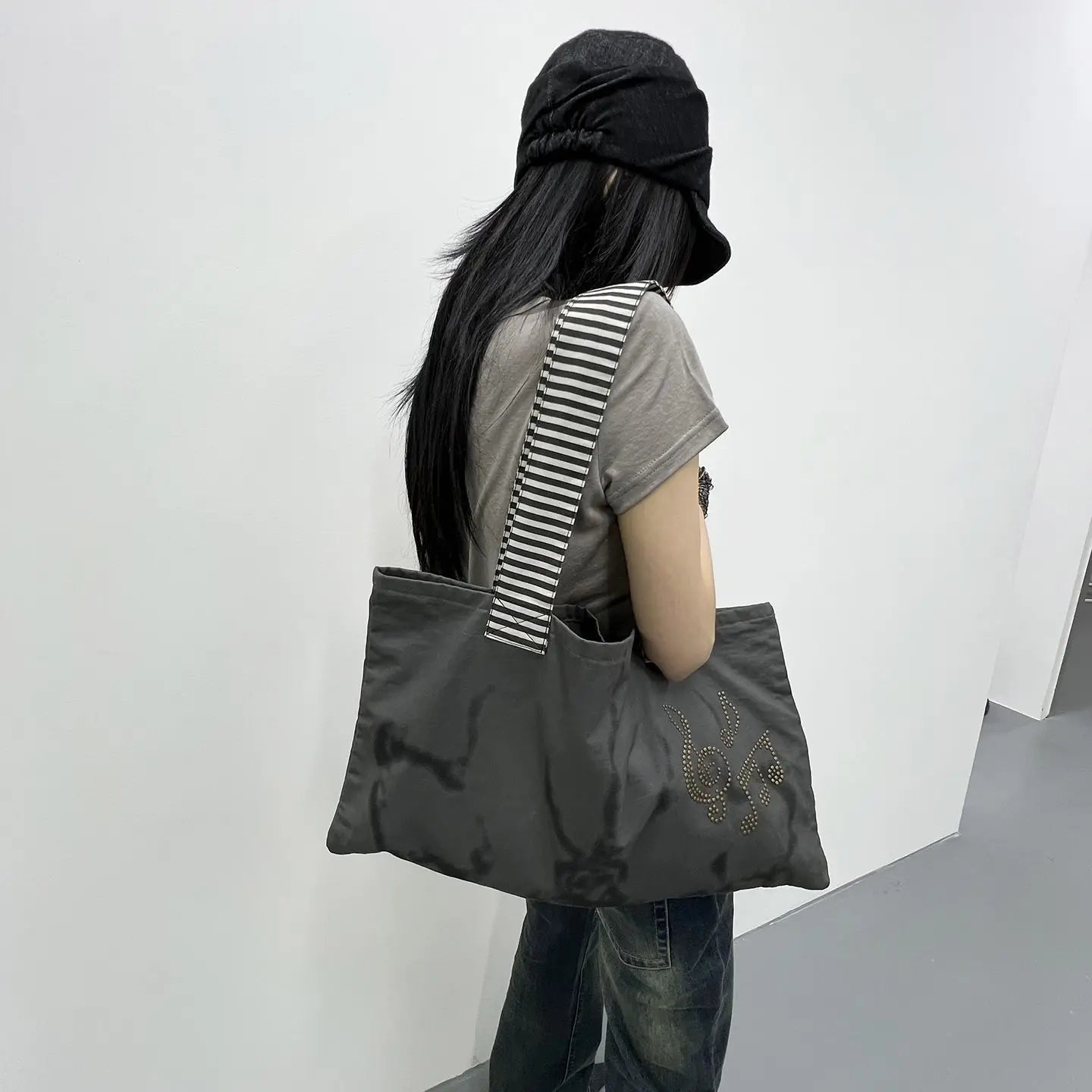Tote Bag Women 2026 New Nylon Fashion Simple Office Lady High-Capacity Shoulder Bag Handbag