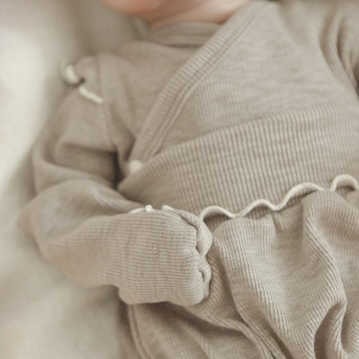 6738 Baby Clothing Set 2025 Autumn New Baby Girl's Home Suit Flying Sleeve Top+High Waist Belly Shorts Pajamas Set