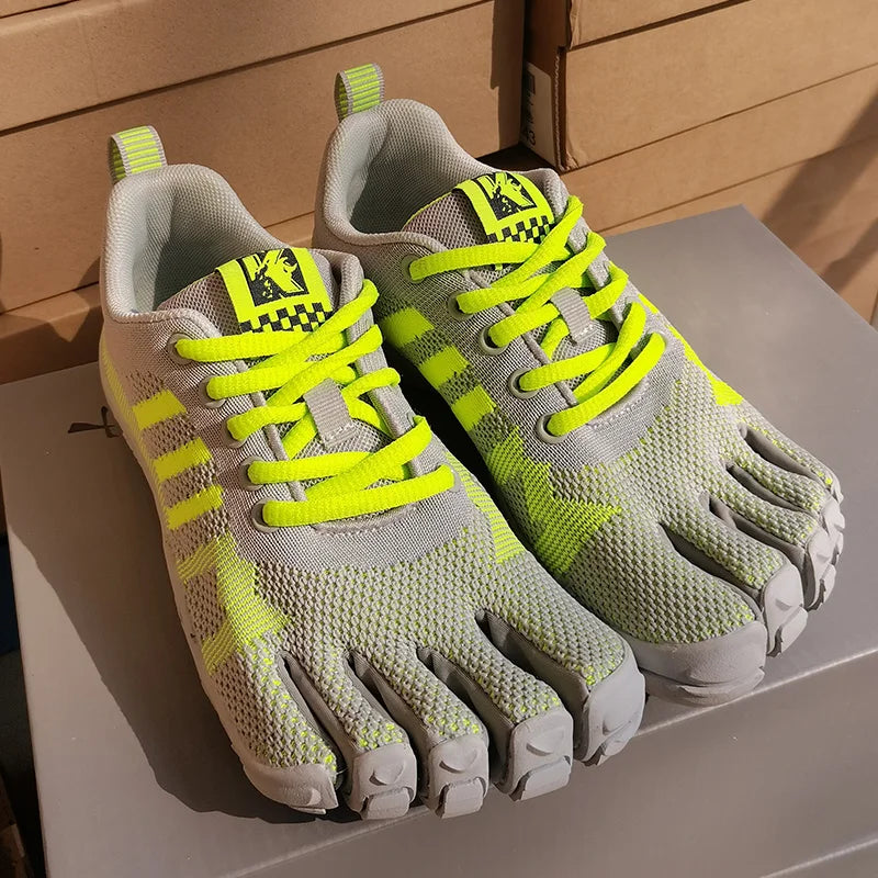 Split Toe Shoes FiveFingers Casual Sneakers Women Safety Walking Shoes Climbing Shoes Unisex Men Fitness Yoga Mesh Water Sneaker