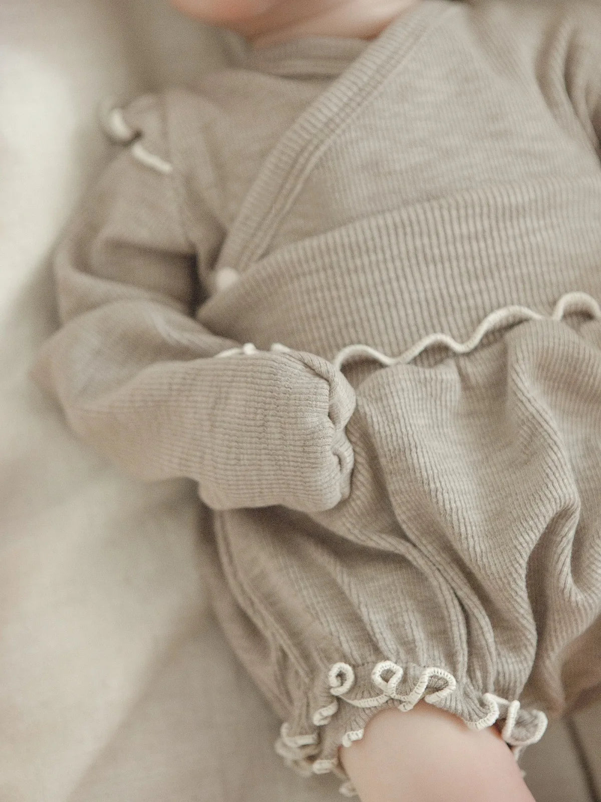 6738 Baby Clothing Set 2025 Autumn New Baby Girl's Home Suit Flying Sleeve Top+High Waist Belly Shorts Pajamas Set