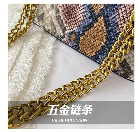 Light Luxury Elegant Retro Niche Heavy Work Design Crossbody Bag Stylish High End Purse for Women