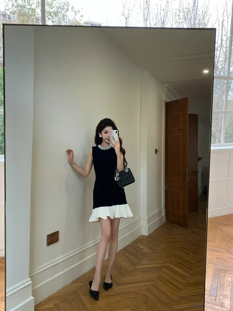 Elegant Pearl Detail Knitted Ice Silk Sleeveless A- Line Dress French Style Summer Dress for Women with Lace Hem Empire Waist