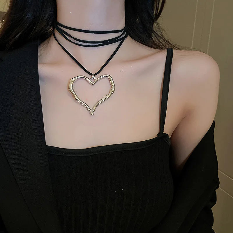 Metal Irregular Heart Jewelry Sets for Women Exaggerated Necklace Earrings Two-piece Set of Light Luxury High-grade Accessories